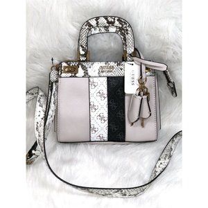 neiman marcus prada bolsas
